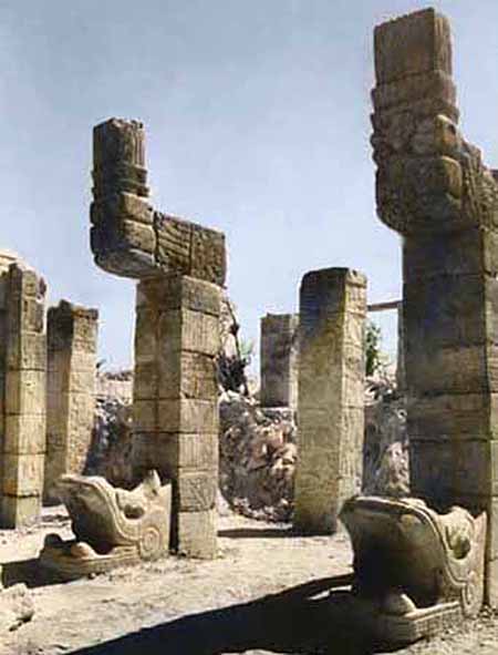 Temple of the Warriors, Chichen Itza, Mexico